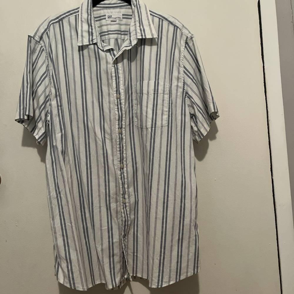 GAP Men’s Short sleeve Oxford Shirt | Sz. XL | Gently used